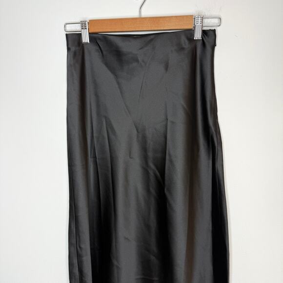 Aqua Satin Slip Midi Skirt With Flutter Hem In Black Size Small - Picture 3 of 9